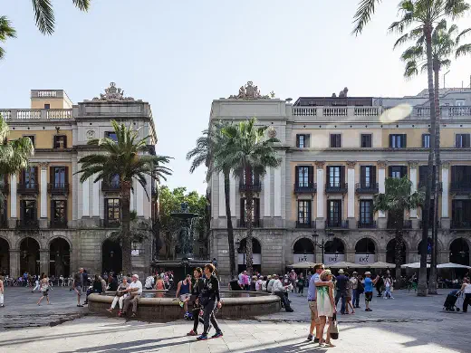 Gothic Quarter Barcelona: Old Town Guide & Walking Route (2026)